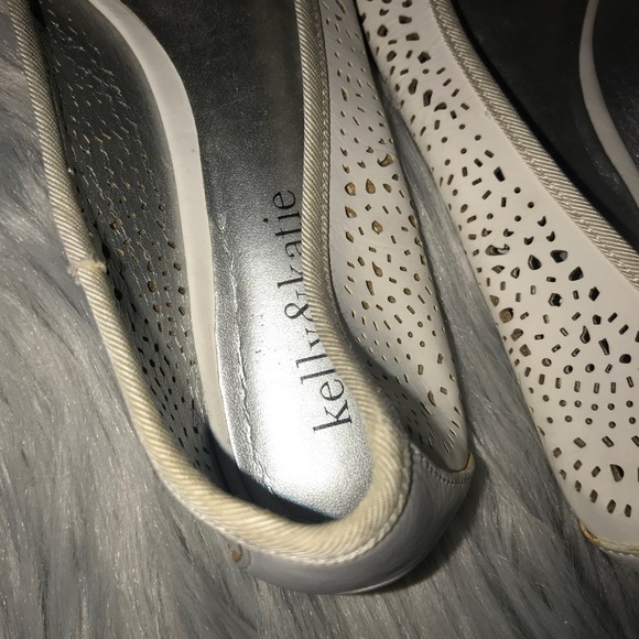 Kelly & Katie White Flats - Picture 8 of 8